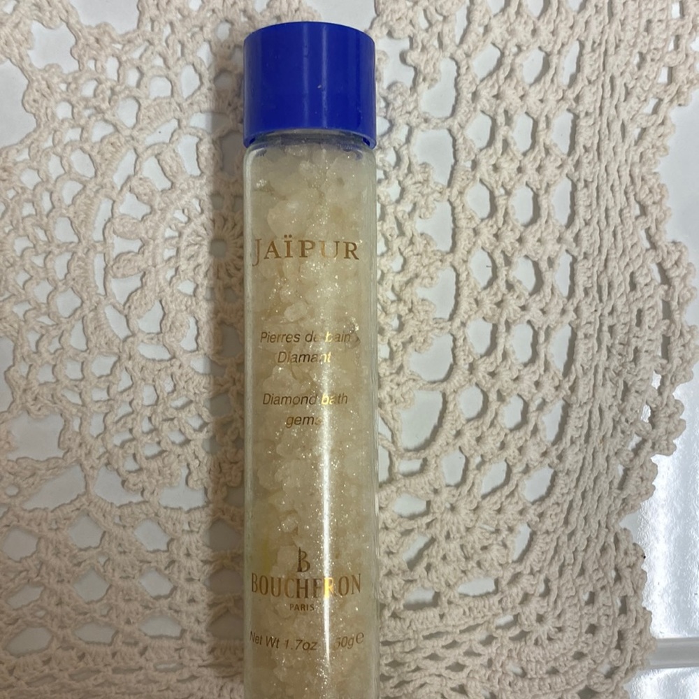 Jaipur by Boucheron diamond bath gems